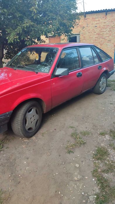 Продам надійну і просту у ремонті машину, їде дуже бодро 2.0 інжектор