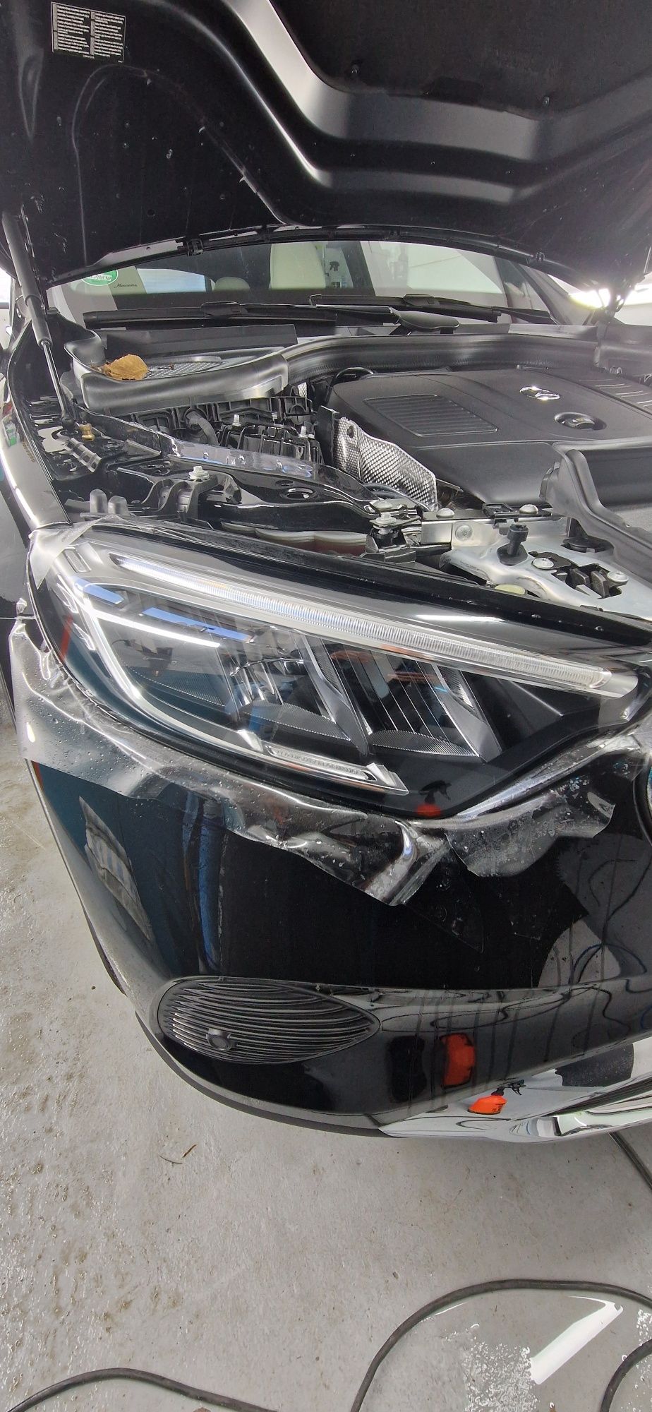 Przyciemnianie szyb, auto detailing,regeneracja reflektorów, dechromin