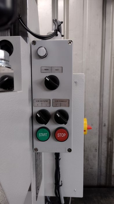 Prasa hydropneumatyczna montażowa (hydrauliczna pneumatyczna)