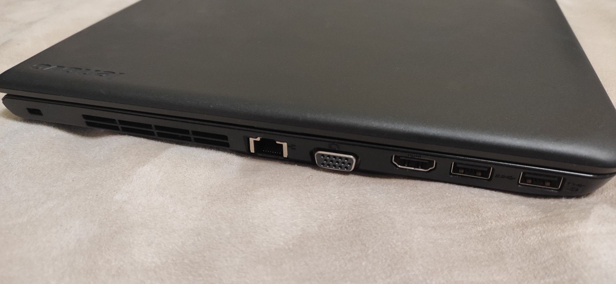 Ноутбук Lenovo Thinkpad E560, i7-6500U, 8GB, 250GB SSD, AMD Radeon R7