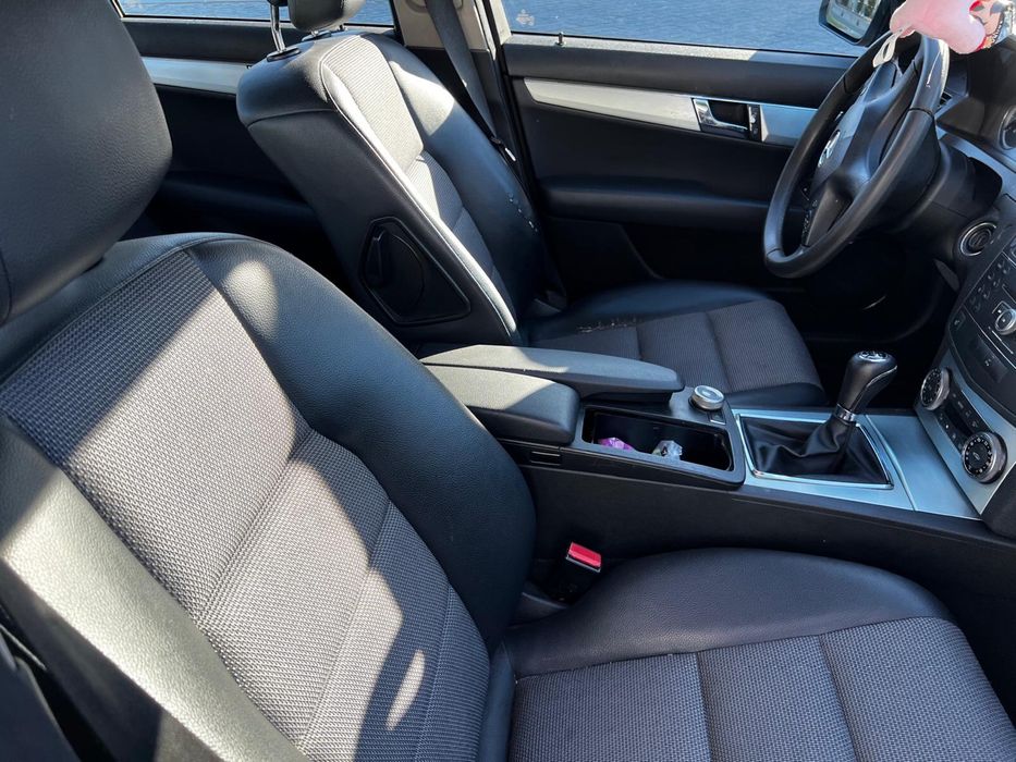 Vendo mercedes  carro estimado nada por fazer mpecavel