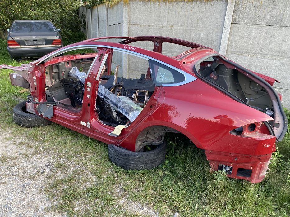 Кузов, четверть передня задня Tesla model s 2018