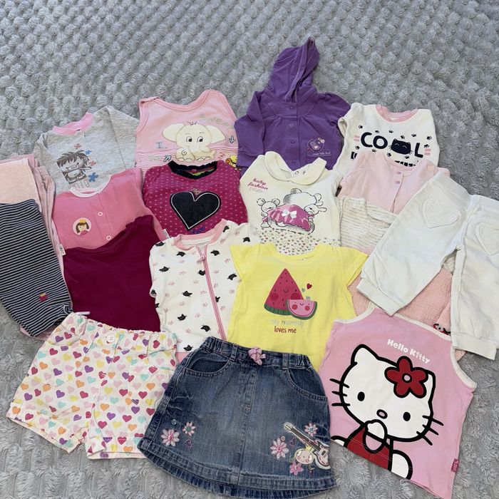 Дитячі речі наборами