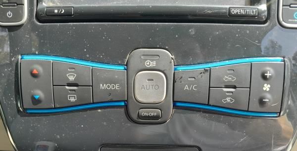 Comando chauffage / sofagem NISSAN Leaf EV (ZE0)