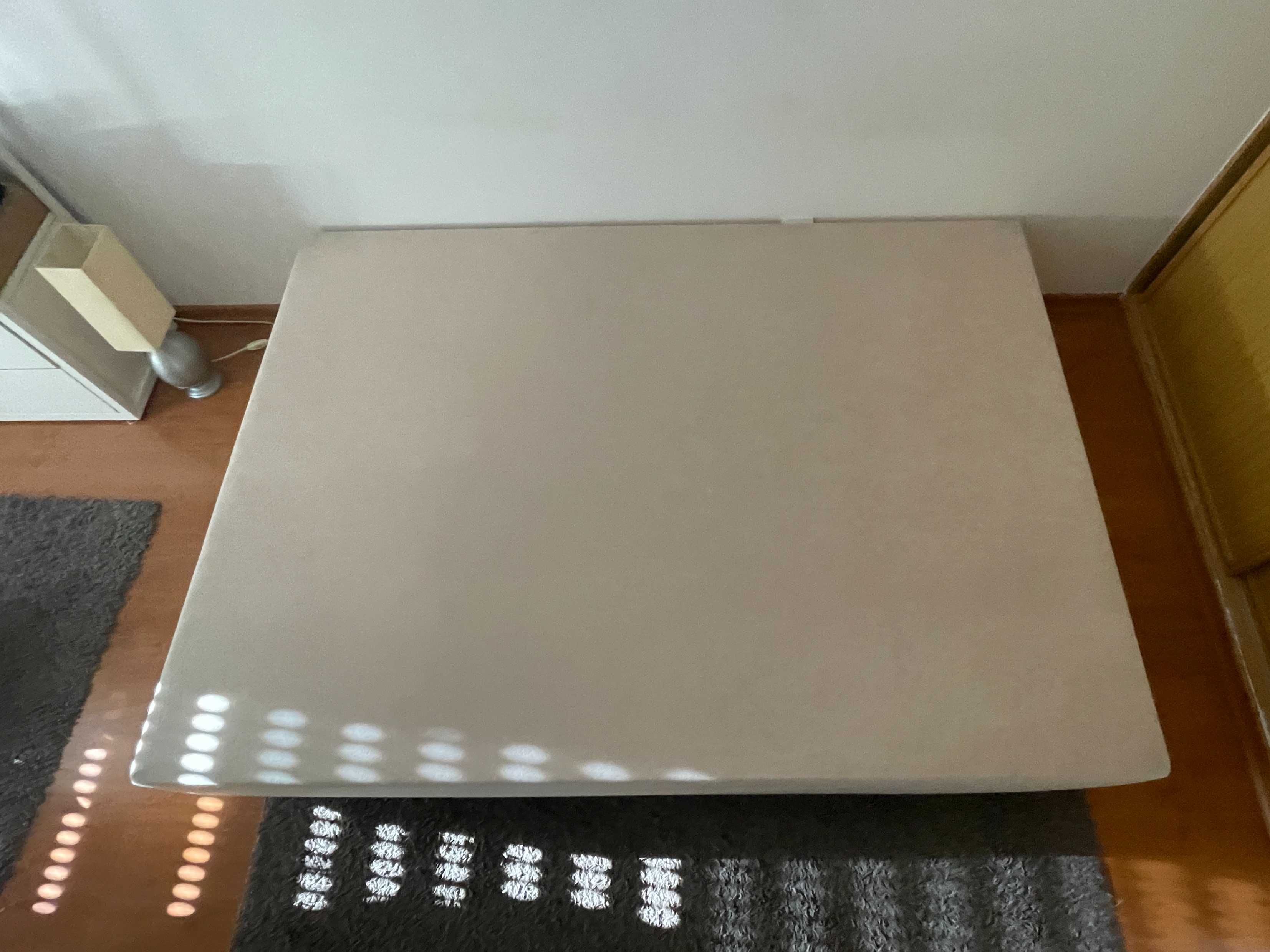 Sommier com pés 140cm x 190cm
