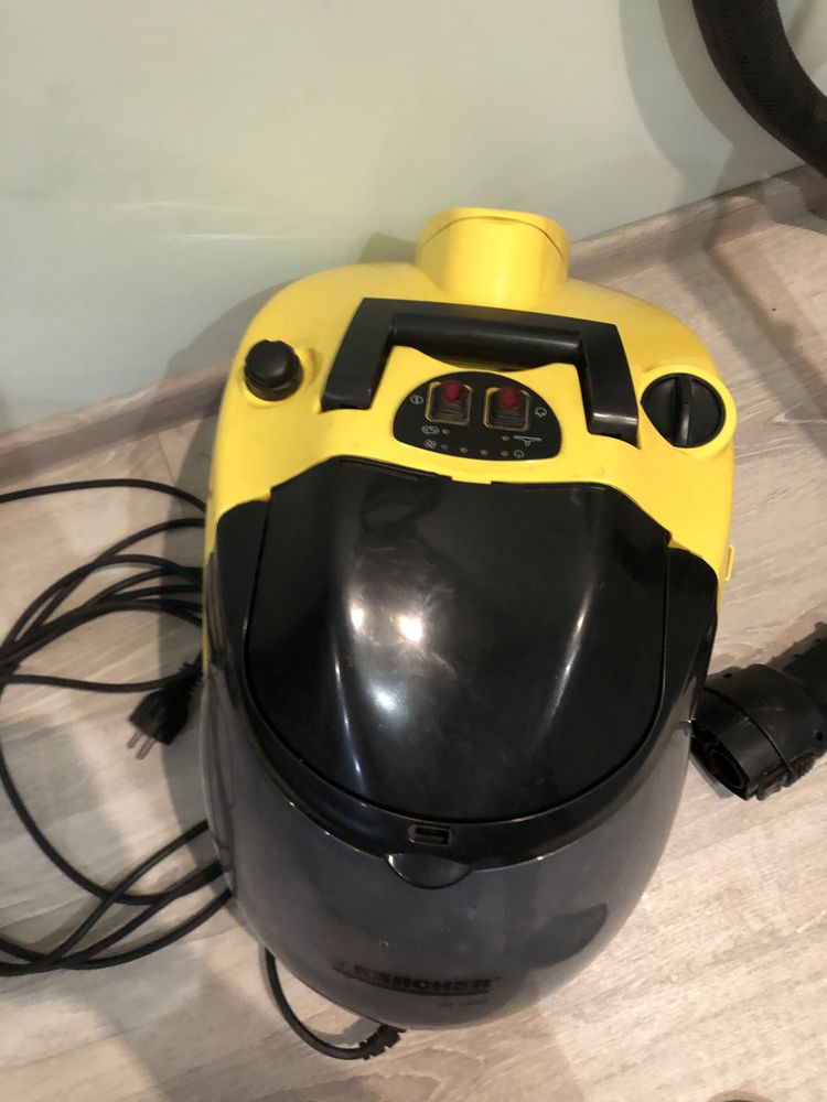 Karcher SV 1902 паропылесос с аквафильтром