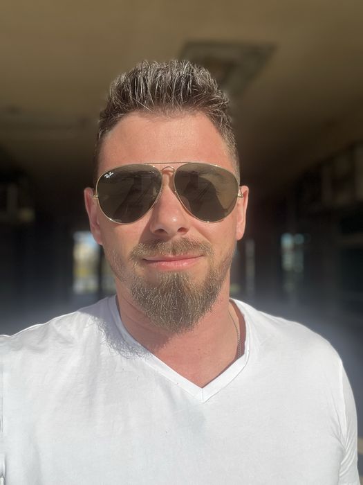 Złotarączka Handyman usługi elektryczne oraz remonty generalne