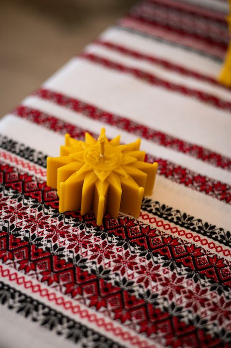 Різдвяні свічки з бджолиного воску