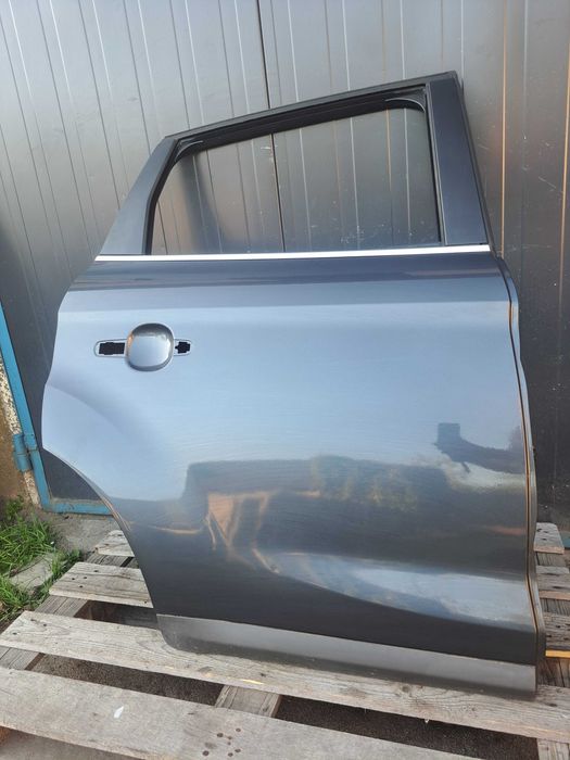Drzwi PRAWY TYŁ Ford Kuga Mk1 kolor H8