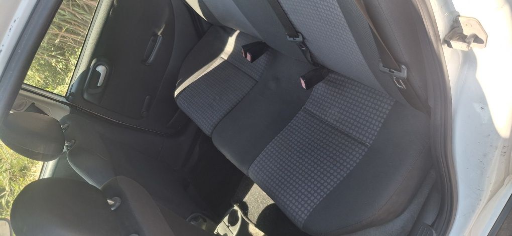 Opel corsa 1.3 cdti