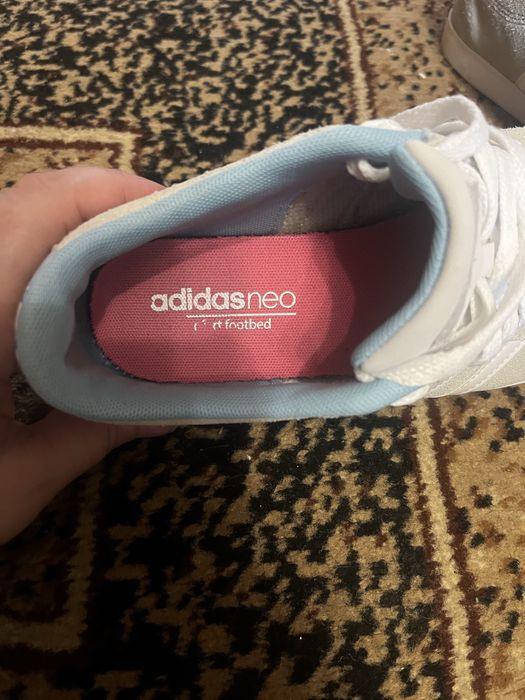 Кеди adidas в чудовому стані