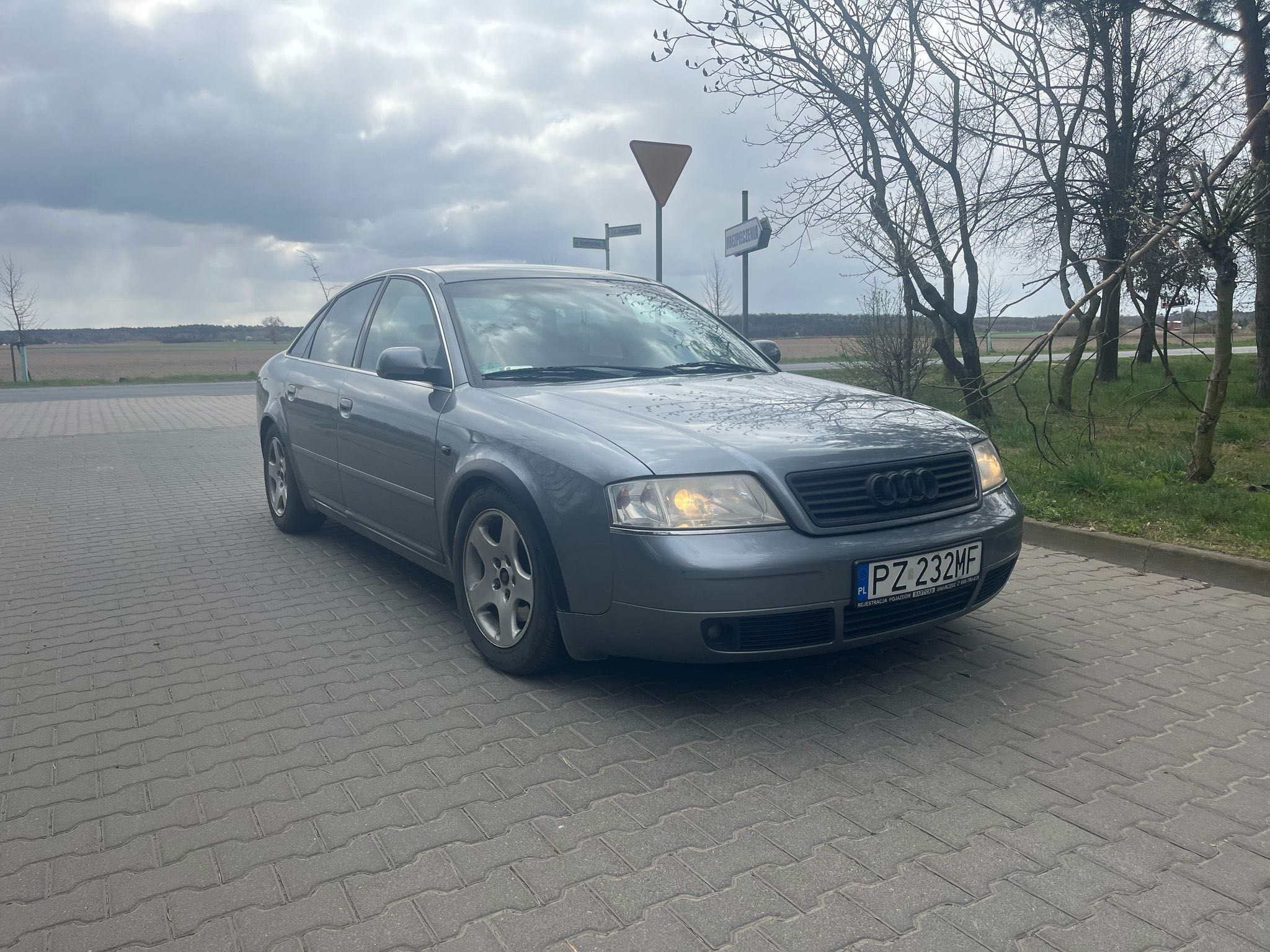 Sprzedam Audi A6C5 2.4 v6+ LPG 1999r