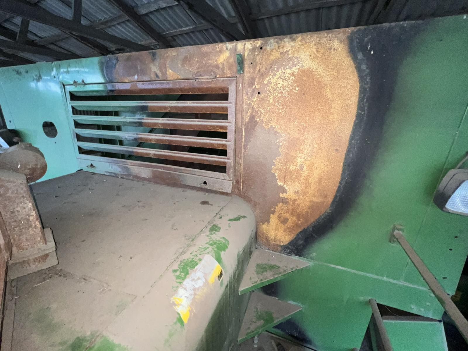 John Deere 1174; 1085 Hydro 4
