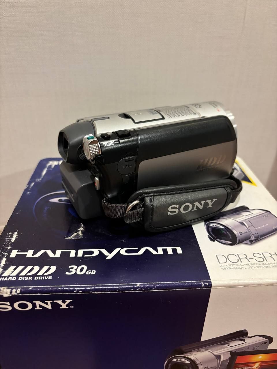 Sony Handycam DCR-SR 100E