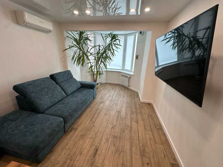 Двокімнатна Новобудова  Левада 2поверх  88000