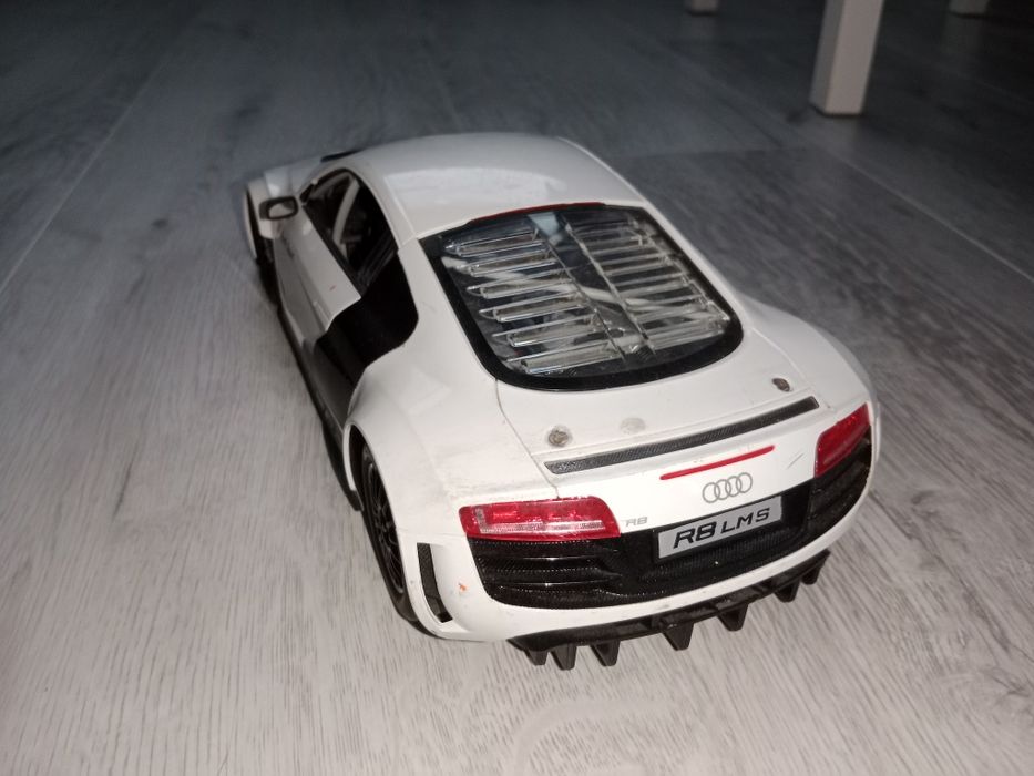 Samochód zdalnie sterowany