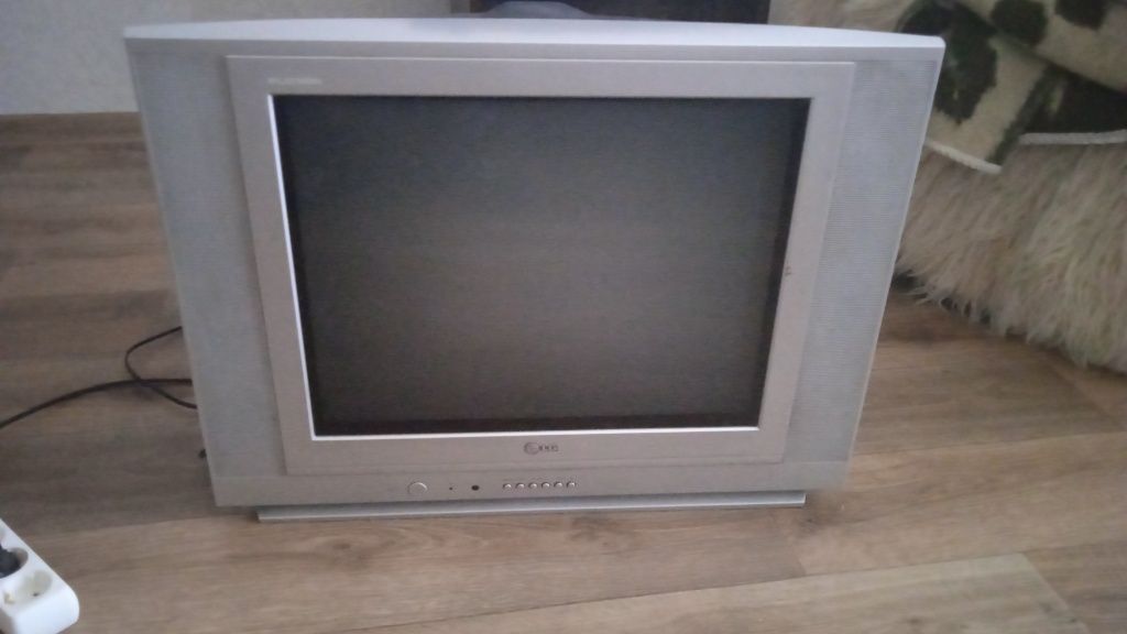 Телевизор LG
Dell