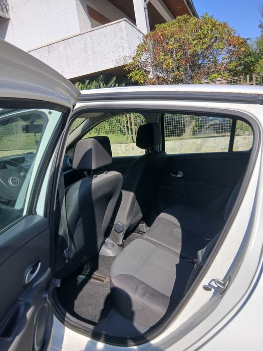 Renault clio 2010