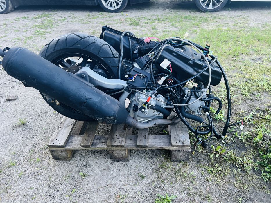 Sym Maxsym400  czesci silnik kola lampa plastiki!