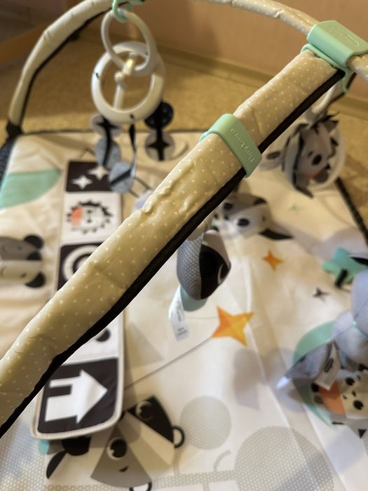 Розвиваючий килимок з дугами Tiny Love нічна галявина