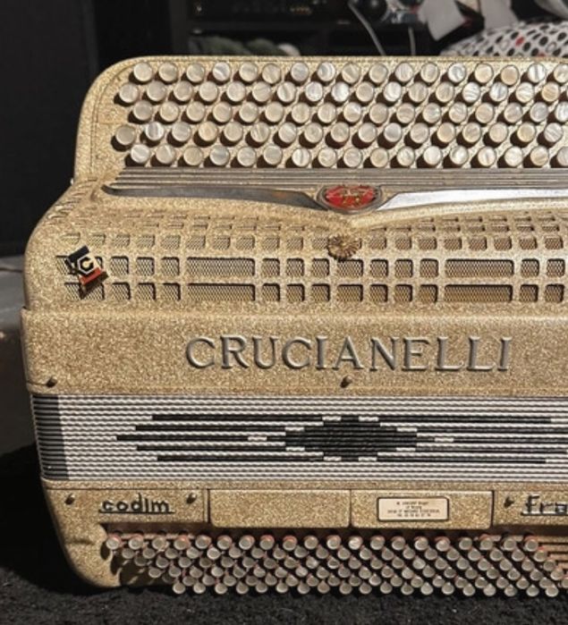 4a voz Acordeao Italia Crucianelli +mala+correias bom estado