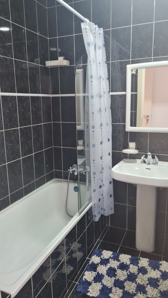 Arrendo quarto em apartamento t.3 , 250€