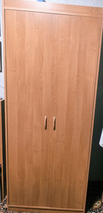 Шкаф для одежі,стінка