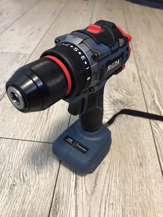 Акумуляторний шуруповерт безщітковий