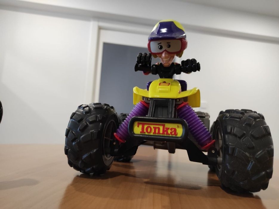 Moto 4 telecomandada - Hasbro