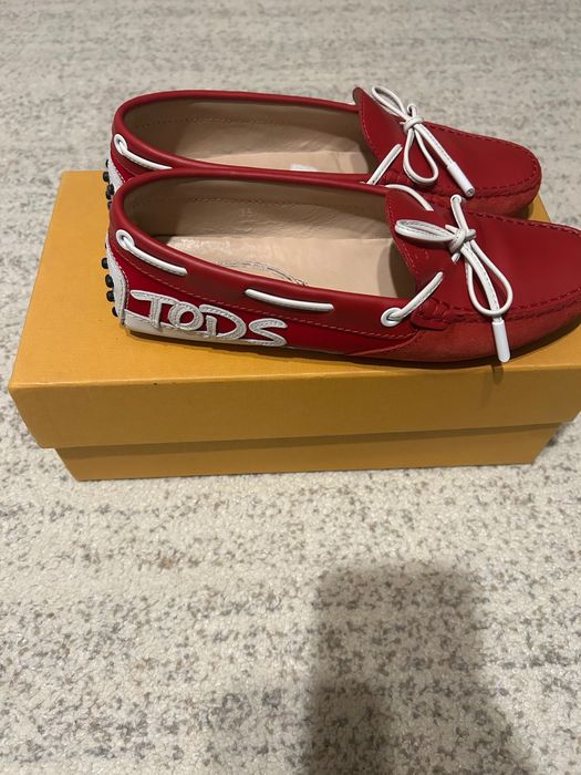 Czerwone mokasyny Tod’s r.36