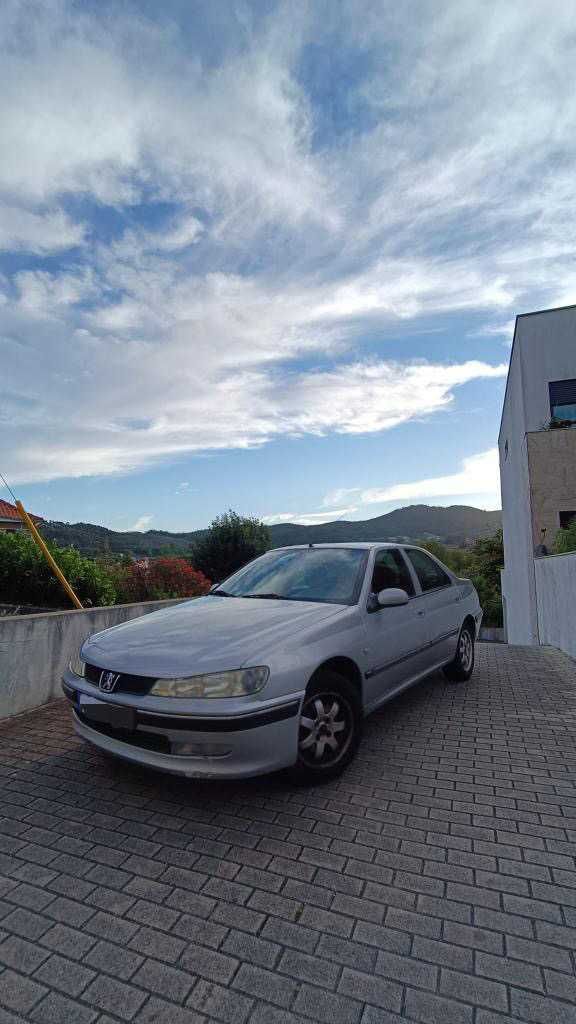 Venda de carro usado. Peugeot 406