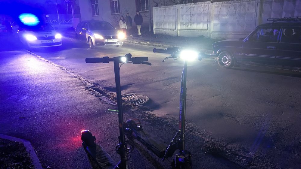 Електросамокат Kugoo