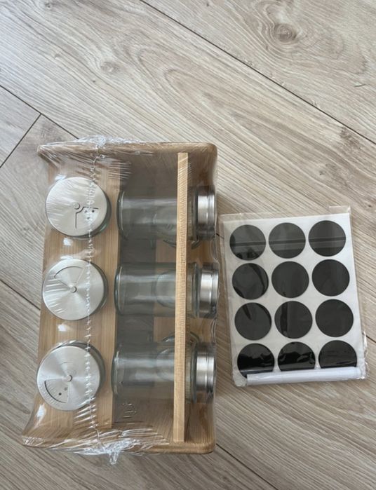 Bambusowy obrotowy stojak na 12 przypraw