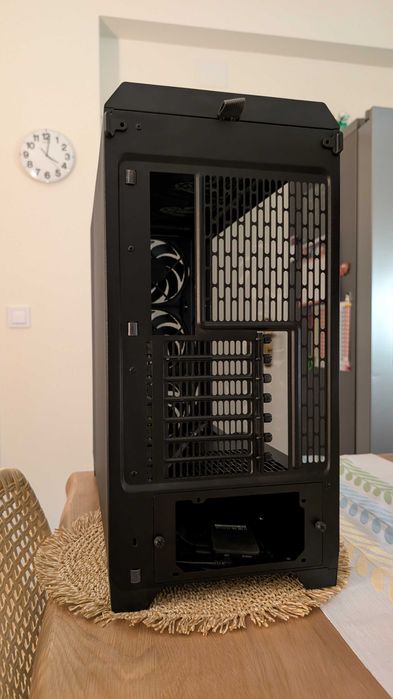 Caixa ATX Fractal Design Meshify 3 XL - c/ Hub, LEDs e Ventoinhas