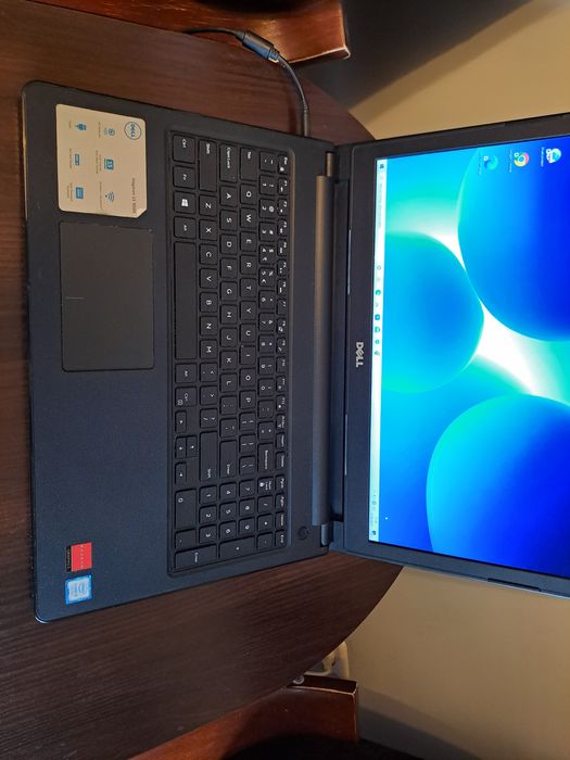 Sprzedam Dell Inspiron 3576  15,6" Intel CoreTM i5-7200U 8GB RAM