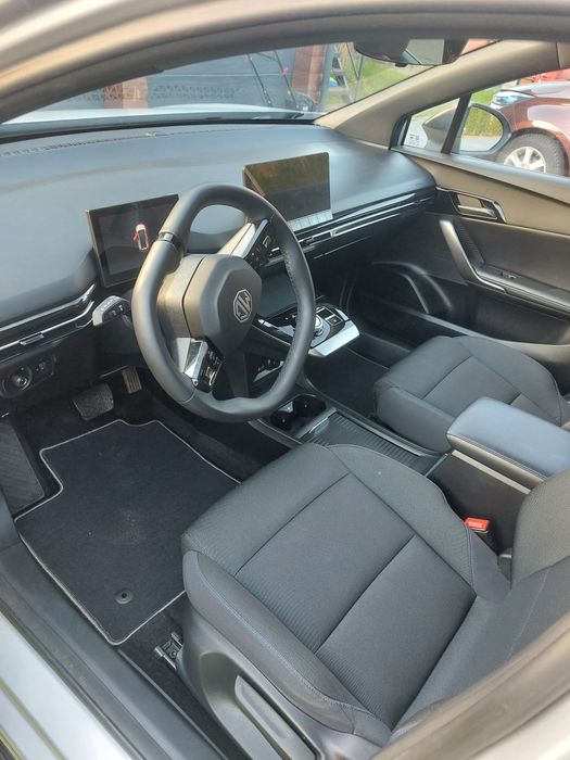 Mg4 65kwh  450km zasięgu 2023r gwarancja