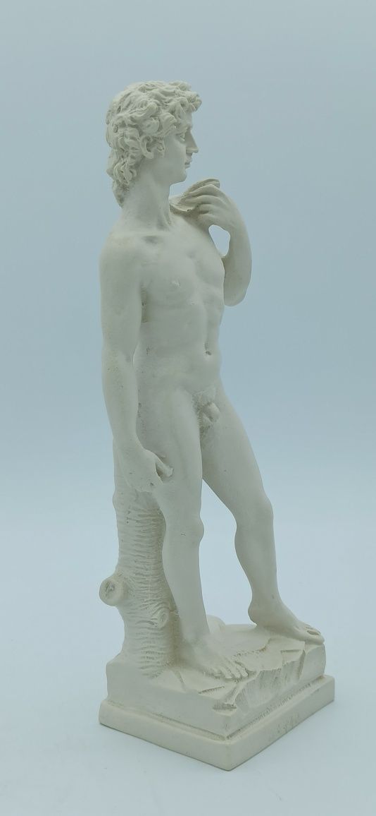 Alabastrowa Figurka Dawida, replika rzeżby Michała Anioła h 22 cm