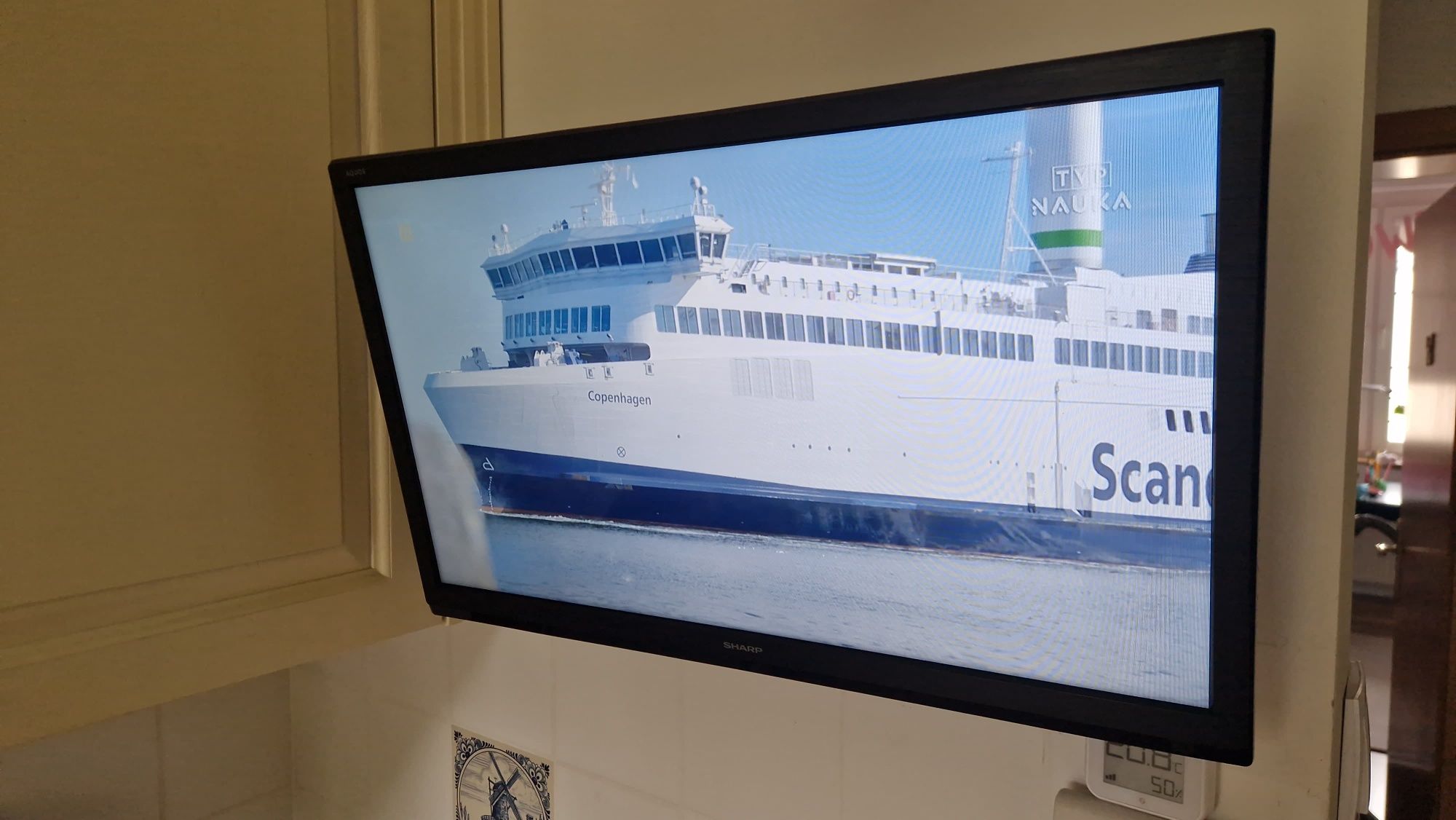 Telewizor 24'' SHARP LC-24CHF4012E + Smart TV