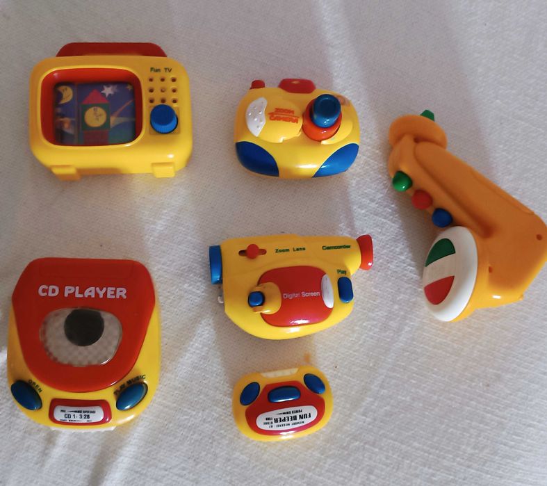 6 brinquedos musicais