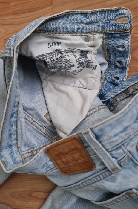 Spodnie damskie jeans Levis 501 M