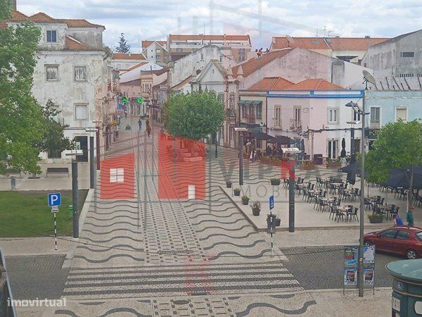 T2 no Centro do Montijo, junto à Praça da República