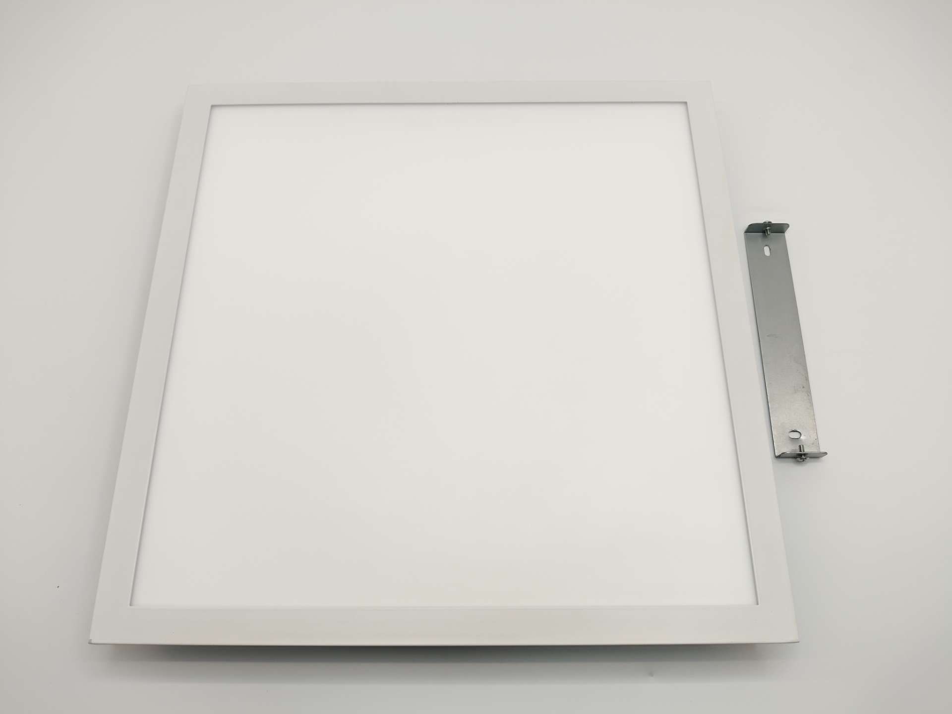 Lampa wisząca Ledvance 1 -punkty światła zintegrowane źródło LED, wifi