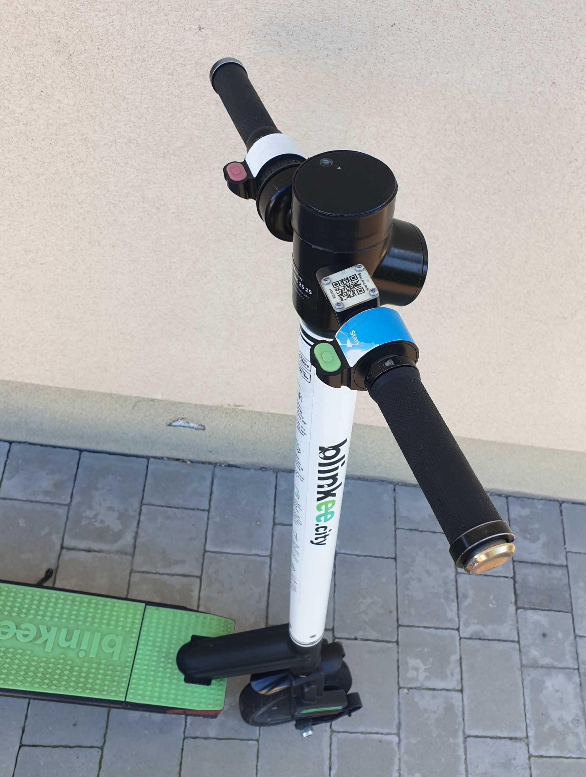 Hulajnoga elektryczna Blinkee zasięg 50km hit mocna