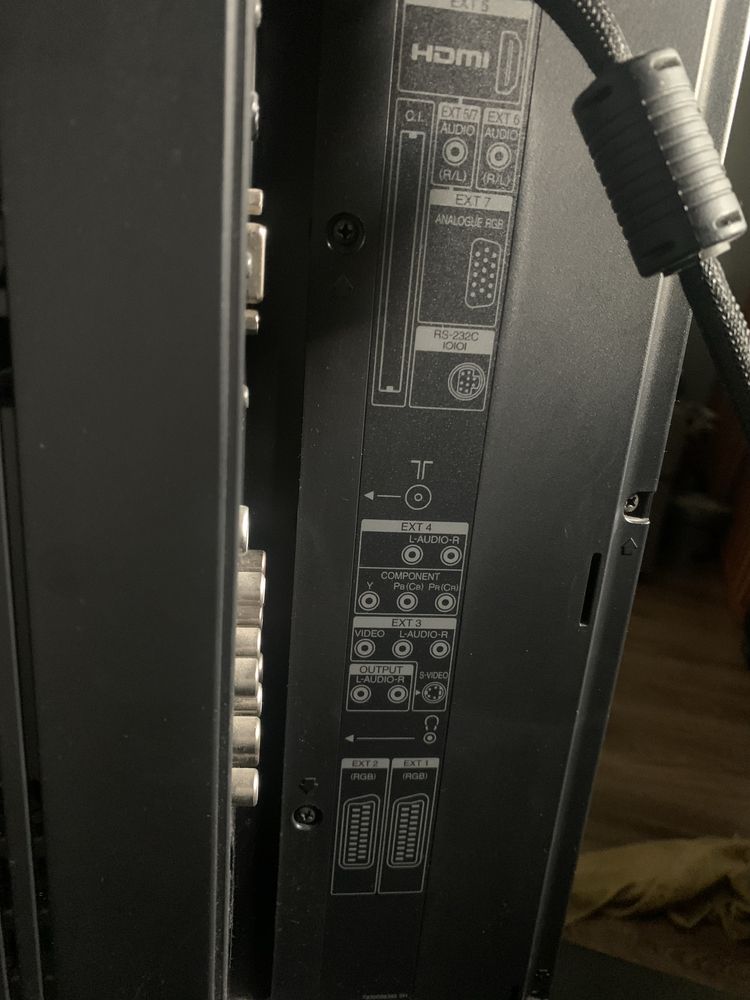 Telewizor Sharp czarny