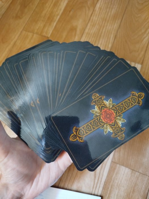 Колода Таро "Універсальний ключ" (глянцева ламінація) + мішечок