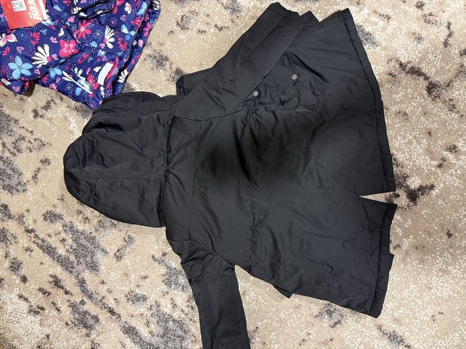 Парка Zara на дівчинку