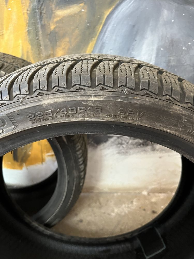 Продам зимові шини Good year 225/40 R 18