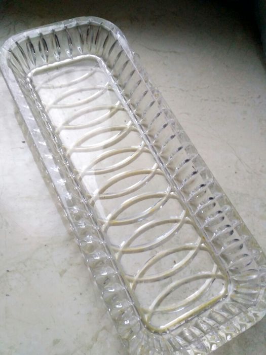 Терміновий розпродаж посуди.