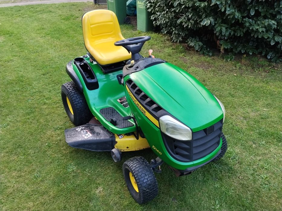 Kosiarka traktorek John Deere D 140