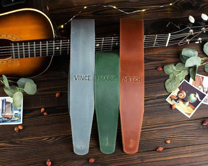 Персоналізований шкіряний ремінь для гітари